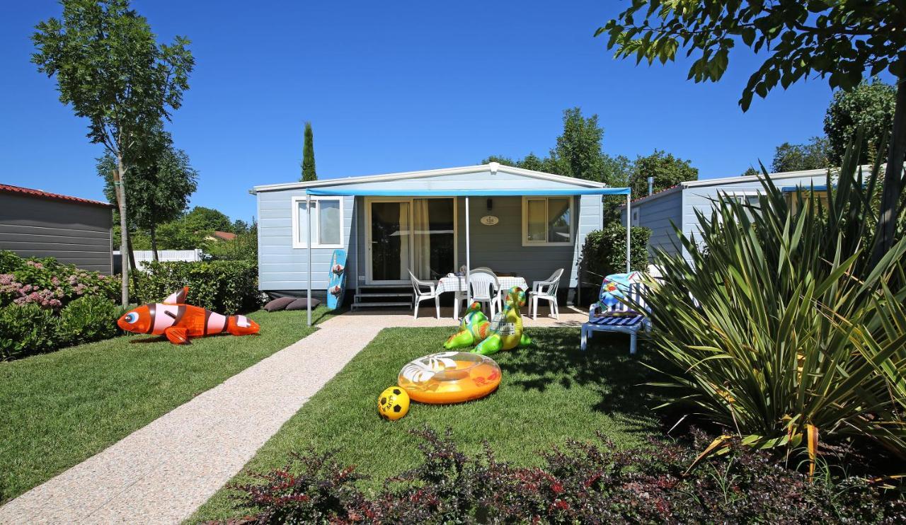 Two-Bedroom Mobile Home,1183242040:JPEG